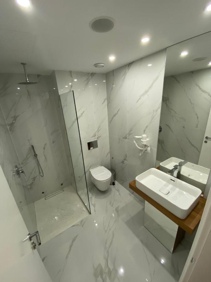 Kanes Bohemian Boutique Hotel Sarandë Exteriör bild
