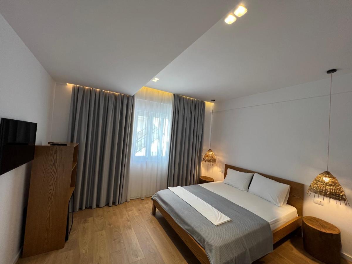 Kanes Bohemian Boutique Hotel Sarandë Exteriör bild